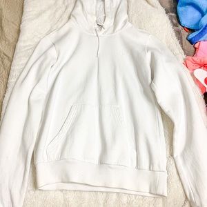 Fitted white Nike hoodie